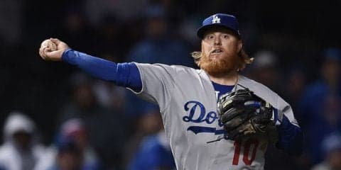 巧打の三塁手がスーパー横っ飛び捕球、実況興奮「ゴールドグラブ級の名手」