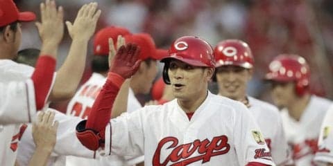 広島東洋・田中がプロ初満塁弾で今季本拠地初お立ち台！