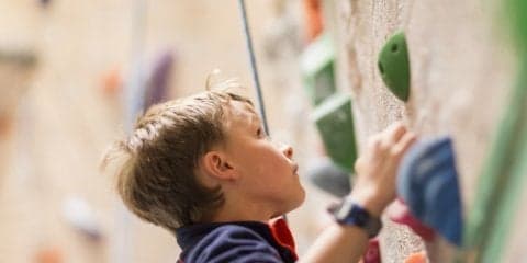 子育てにもいい？ 子どもも楽しめるボルダリング施設6選