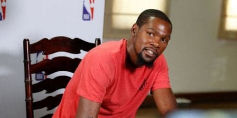 「ケミストリー構築は簡単じゃない」と語るデュラントの指摘は、大型補強に成功したティンバーウルブズへの警戒の表れ？