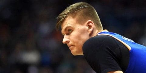 クリスタプス・ポルジンギス、ニックスへの怒りの原因はフィル・ジャクソンではなく指揮官ジェフ・ホーナセックだった!?