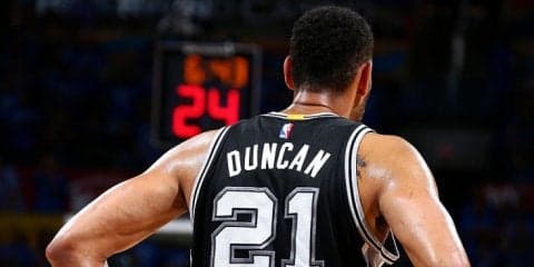 元スパーズのティム・ダンカン、大型ハリケーン『ハービー』で被害を受けたヒューストンに届けるべく救援物資を用意