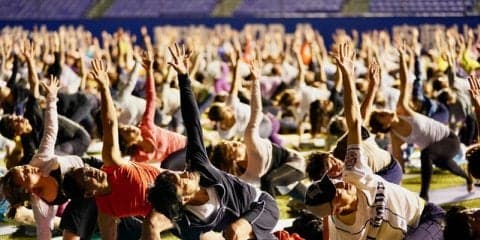 ナイトヨガやゆるスポを体験！健康増進月間イベント「スマートライフフェスタ」開催