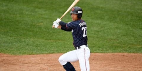 日本が藤原の先制打で3点先制　2回満塁で走者一掃のタイムリーツーベース