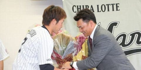 ロッテ鈴木が語る「6」の背中　偶然の握手から始まった「人生の不思議」