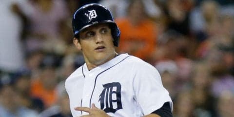 【MLB】本塁打アシストの場所で本塁打強奪される…左翼の悲劇に米野手が茫然自失