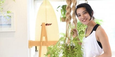 超初心者の編集部員が「カフェヨガ」を体験。日曜の朝、心身ともに癒されました