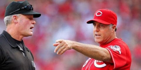 【MLB】球審に猛抗議のレッズ監督に「神」から啓示!?「退場になってる場合じゃ…」