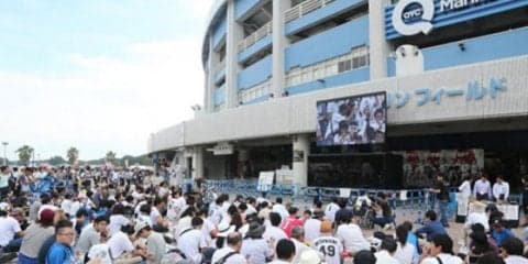 ロッテが完売の24日井口資仁引退試合で、球場外に大型モニターを緊急設置