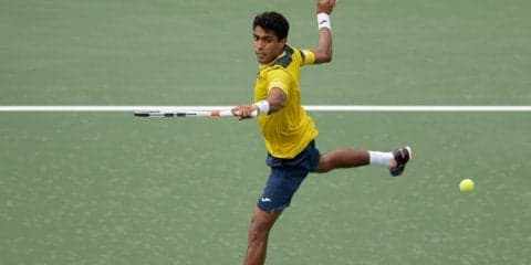 添田豪とモンテーロの第2試合は最終セットに突入 [デ杯ワールドグループ・プレーオフ 日本対ブラジル]