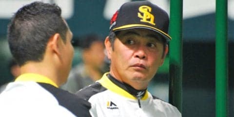 代打送られたソフトBデスパ、理由は「膝」？　工藤監督「打席でおかしかった」