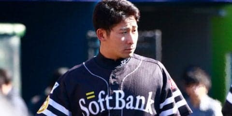 昇格後初打席、初球をV弾　塚田の一発に見るホークス選手層の厚さ