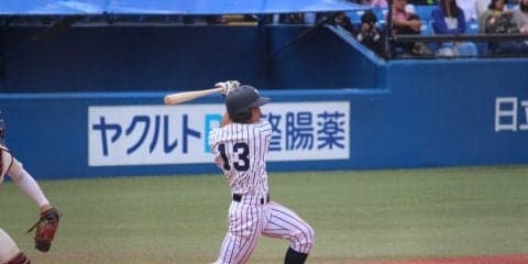 立大・大東孝輔がミスを取り返す逆転打で開幕3連勝！早大は一歩及ばず【東京六大学野球】