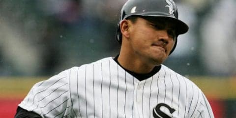 引退の井口資仁に古巣Wソックスが祝福の始球式　米紙「WS王者が戻ってくる」