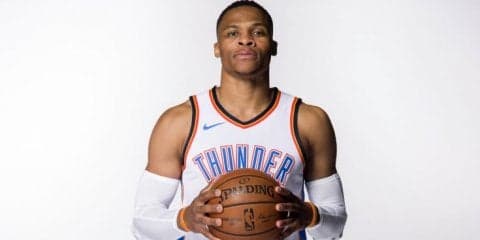 超大型補強に踏み切ったサンダーだが、ラッセル・ウェストブルックは契約延長を煙に巻く「今年のオフは長かった」