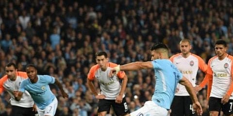 マンCのグアルディオラ監督、PK失敗もアグエロへの信頼は揺るがず