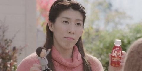 吉田沙保里、大森南朋を起用した「明治プロビオヨーグルトR-1」CM第3弾オンエア