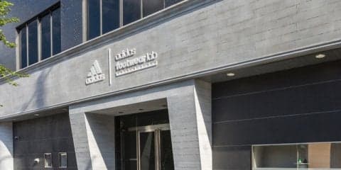 アディダス、国内初のフットウェア開発施設「アディダス フットウェアラボ」開業