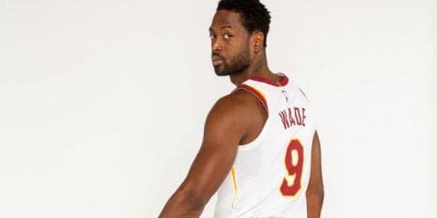 キャバリアーズのドウェイン・ウェイド、背番号問題が浮上も空いた『あの番号』ではなく代表時代の9番を選択して無事決着