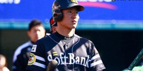 「千賀に何か買ってもらえ」　ソフトB上林、右腕に初タイトルもたらす一打