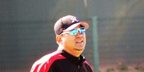 ロッテ伊東監督、教え子の巨人片岡の訪問に感激「次の人生も彼なら大丈夫」