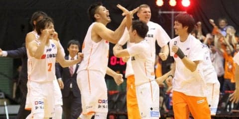 大黒柱が退場する緊急事態でチームが一つになった新潟アルビレックスBB、延長戦を制しアルバルク東京の開幕4連勝を阻止