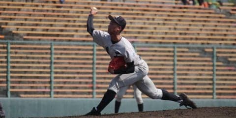 最速152キロで唸る「火の国ストレート」　山口 翔（熊本工高）