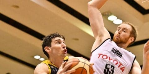 持ち前の粘りが復活した栃木ブレックス、善戦するもインサイドの主導権を得られずアルバルク東京に敗れ、初の3連敗