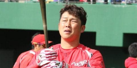 広島新井、初4番で追撃ソロ弾も無念敗退　ファンに感謝「ありがとう、と」