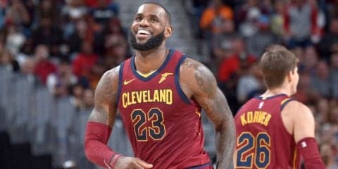 日替わりオーダーのキャバリアーズ、ポイントガードで出場したレブロン・ジェームズの活躍でブルズを下す