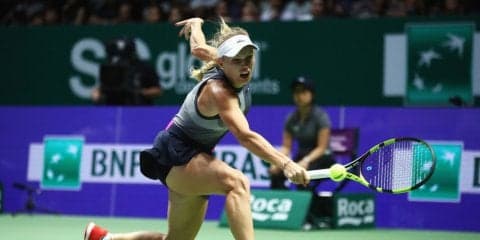ランキング6位のウォズニアッキが1位のハレプを圧倒して勝利[WTAファイナルズ]