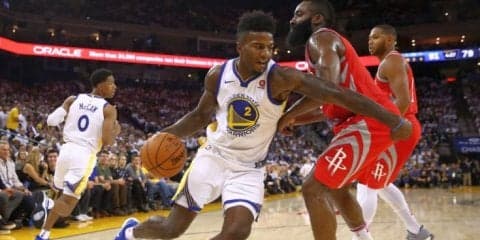 マブス戦で『セルフ・アリウープ』を見せたジョーダン・ベルをレブロン・ジェームズが擁護「俺たちは男じゃないか」