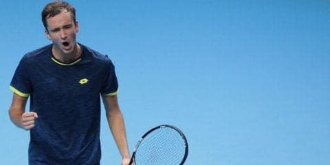 メドベデフが上位シードに逆転勝ち、大会初日のロシア人対決は番狂わせ[ネクストジェネレーション・ATPファイナルズ]