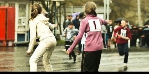 一人で走るのも飽きてきた！仲間と走る「リレーマラソン大会」の魅力と楽しみ方