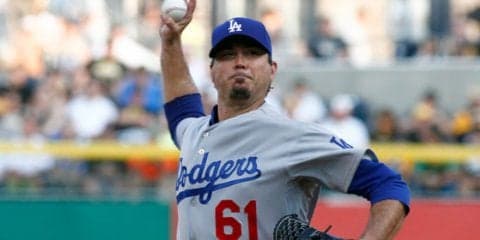 【MLB】元メジャー右腕ベケットが酩酊ステージダイブで歌手脱臼→逮捕と米報道