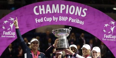 アメリカがベラルーシを破り17年ぶりに優勝 [フェドカップ・決勝]