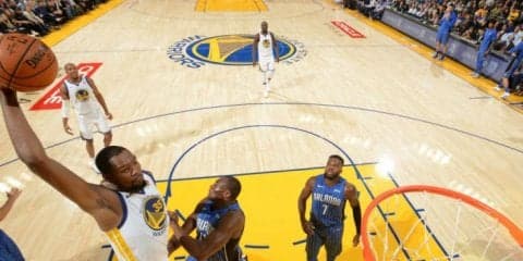 ステフィン・カリー不在の穴をチームで埋めてマジックを撃破、ウォリアーズが連勝を7に伸ばす