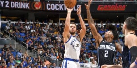 全員バスケ、ウォリアーズが今シーズンNBA最多46アシストでマジックに勝利