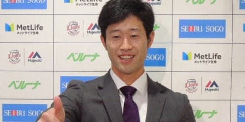 侍でもブレイク　倍額超の年俸2700万円で更改、西武外崎が見据える来季