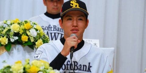 「絶滅危惧種」サブマリンの魅力　ホークスドラ2高橋礼が目指すもの