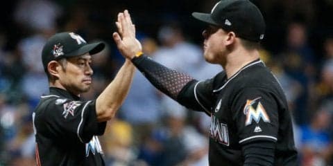 【MLB】イチローとの2ショット公開　元同僚が有言実行の来日「史上最高の名手と…」