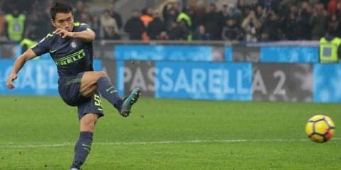 長友佑都、妻・平愛梨へのバースデー弾にドヤ顔