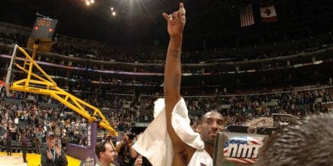 コービー・ブライアントがレイカーズ永久欠番化を確信した瞬間は、伝説の81得点