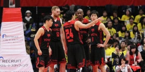 栃木ブレックスの強みを消した強固なディフェンス、アルバルク東京が貫録の勝利