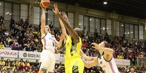 強度の高いディフェンスから速攻を連発したアルバルク東京、サンロッカーズ渋谷との今季初対決で29点差の圧勝！