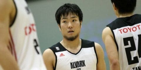 盟友ベンドラメと待望のプロ初対決、激しいディフェンスで存在感を示した小島元基