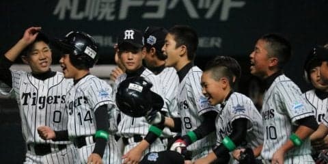 阪神・八木裕監督が「伝統の一戦」の意義を伝え、巨人に代打サヨナラ勝ち【NPB12球団ジュニアトーナメント】