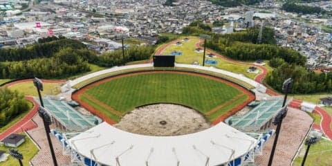 日米両国が参加する「日米親善リレーマラソン in 岩国」初開催