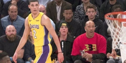 『ゴールデン・ルーキー』ロンゾ・ボールが両親にロールスロイスをプレゼント