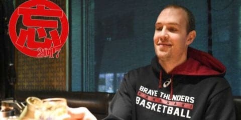 『ニックと肉』リーグ最強外国籍選手、ニック・ファジーカスとバスカン忘年会（前編）「ニックとNCAAトーナメント」